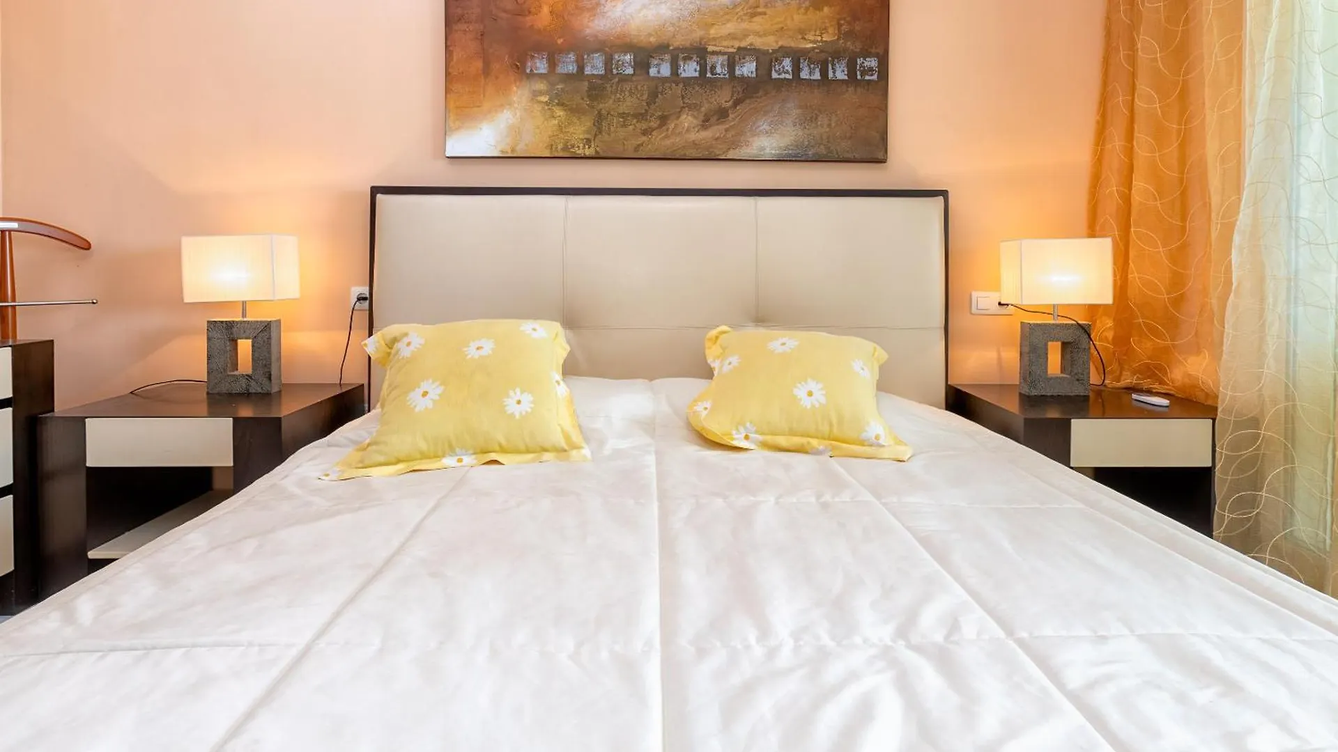 Costa Quebrada Beachfront Apartment Benalmadena