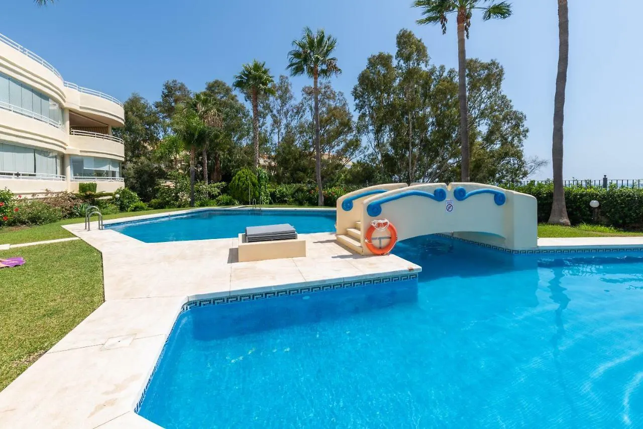 Costa Quebrada Beachfront Apartment Benalmadena 0*,  Spain