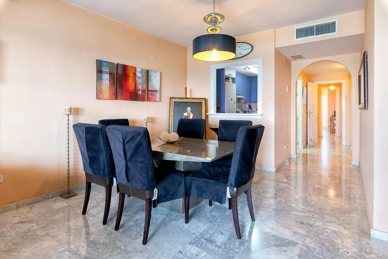 Costa Quebrada Beachfront Apartment Benalmadena